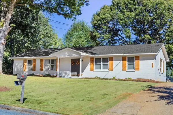 2009 Glenwood Drive, Opelika, AL 36801