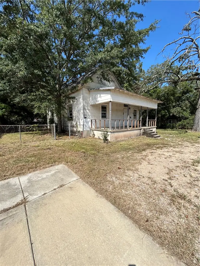 1408 Clanton Street, Opelika, AL 36801 - #3