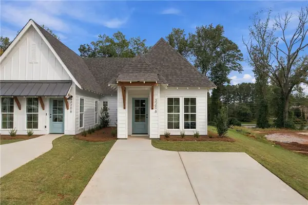 3206 Bradley Lane, Auburn, AL 36830