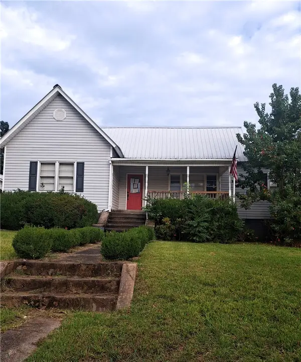 113 Morgan Street, Valley, AL 36854
