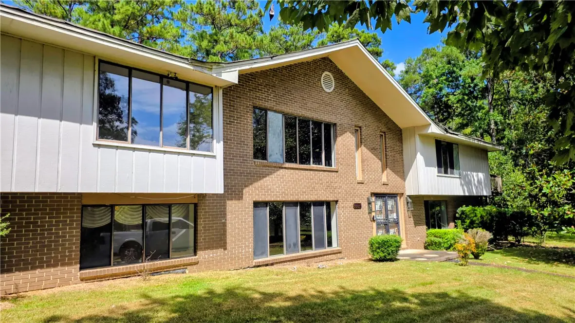 1001 E Lakeshore Drive, Tuskegee, AL 36083 - #1