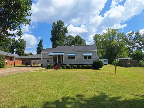 505 Crestview Lane, Valley, AL 36854