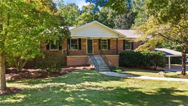 426 Sehoy Circle, Auburn, AL 36830