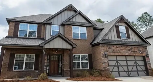 835 W Richland Circle, Auburn, AL 36832