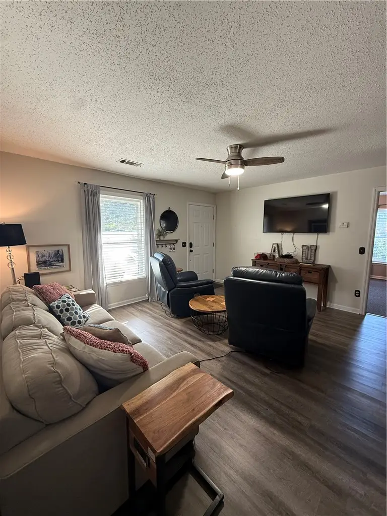 544 W Magnolia Avenue #8, Auburn, AL 36832 - #3