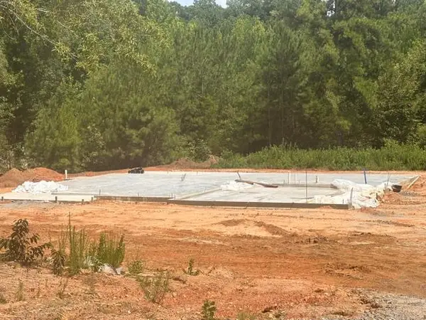884 Lee Road 126, Opelika, AL 36804