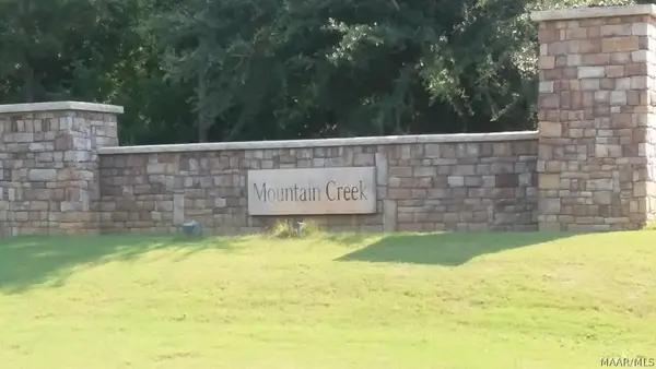 2654 Hannah Drive, Deatsville, AL 36022