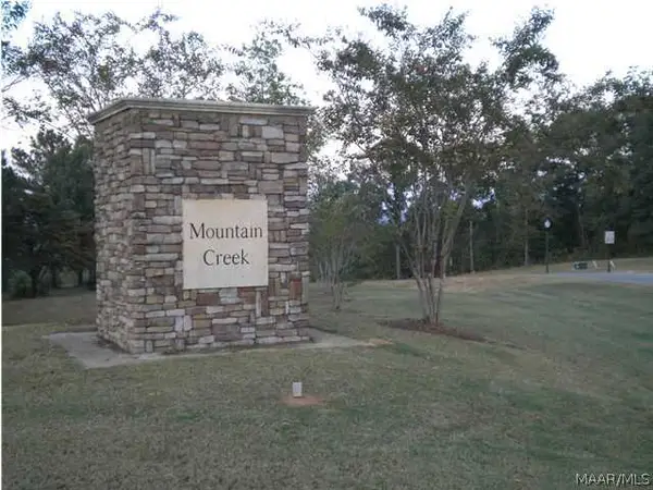 109 Merrill Lane, Deatsville, AL 36022