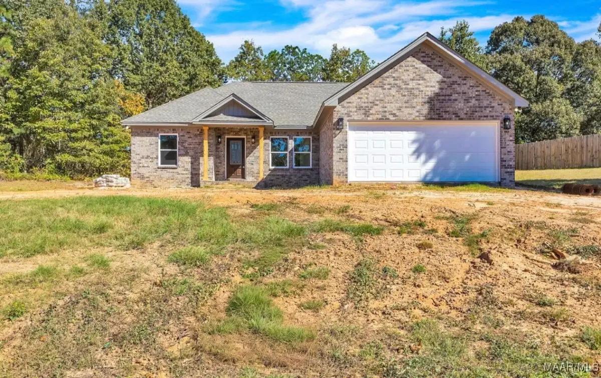 1528 White Cloud Drive, Deatsville, AL 36022 - Image #1