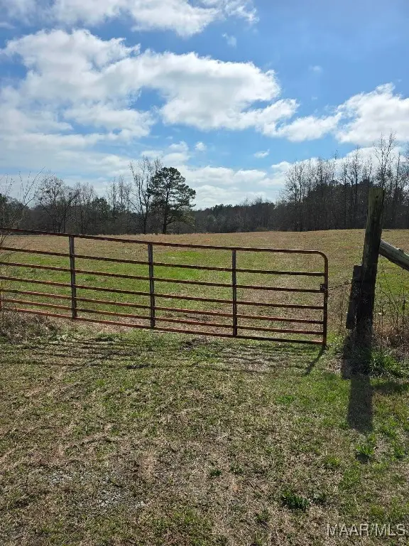 1901 Baker Holley Road, Clanton, AL 35045