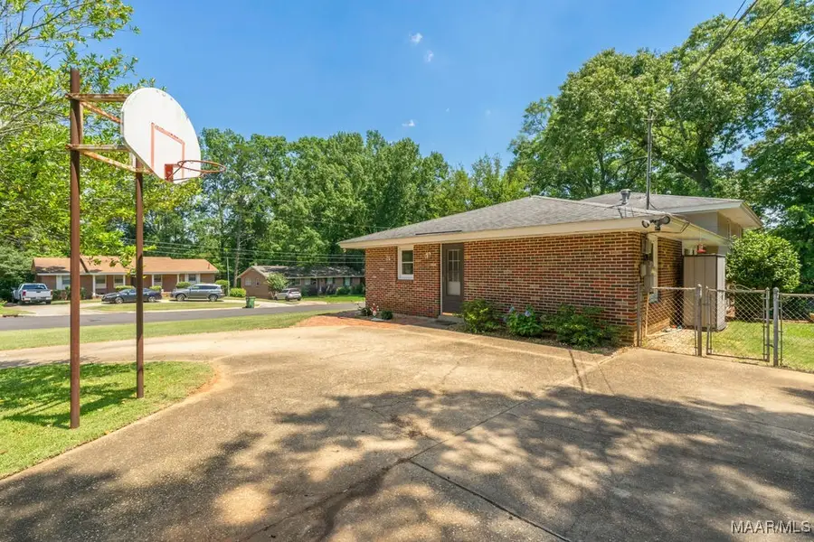 925 Green Forest Drive, Montgomery, AL 36109 - Image #3