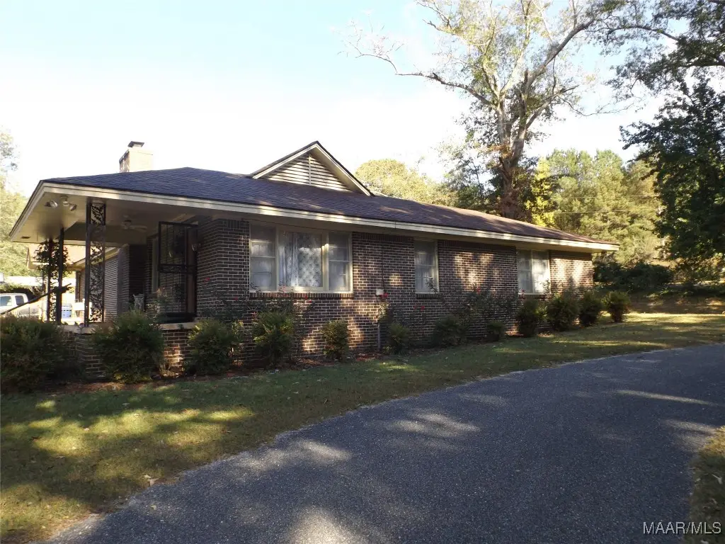 1373 County Road 39 Road, Deatsville, AL 36022 - Image #1