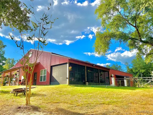 4752 Ward Road, Elmore, AL 36025