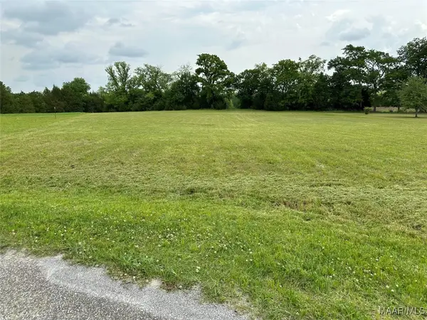 900 Kerington Lane, Pike Road, AL 36064