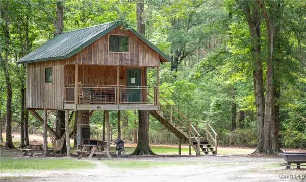 112 Fleeton Road, Letohatchee, AL 36047