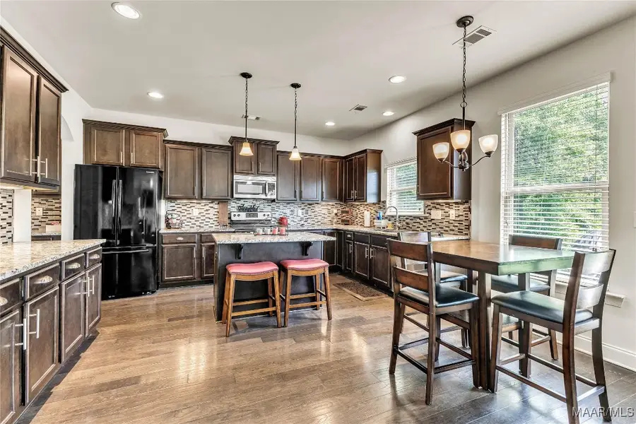 18 Abercorn Drive, Deatsville, AL 36022 - Image #2