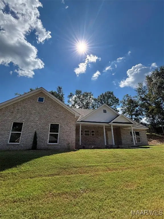 85 Fairway Drive, Millbrook, AL 36054 - Image #2