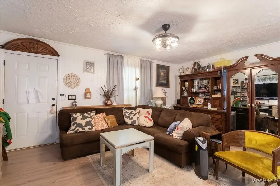 802 Oak Heights Road, Tallassee, AL 36078 - Image #3