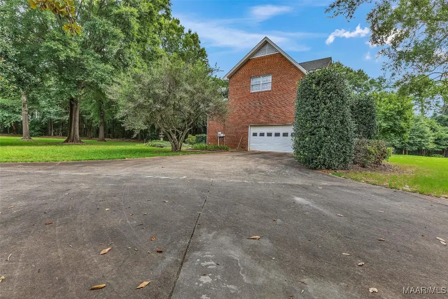 801 Wynwood Drive, Prattville, AL 36067 - Image #3