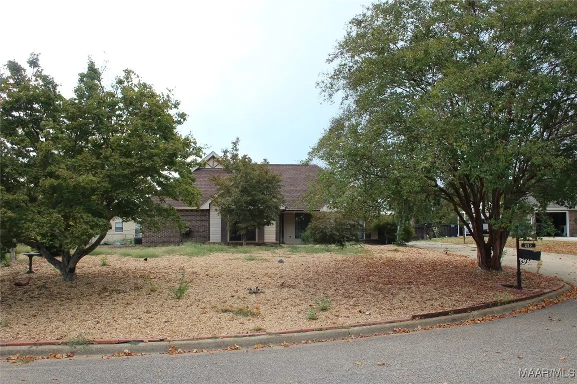 205 Summer Court, Prattville, AL 36066 - Image #1