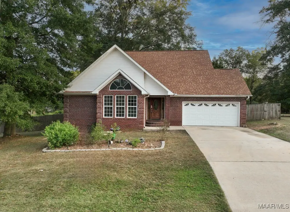 30 Maplewood Circle, Clanton, AL 35045 - Image #1