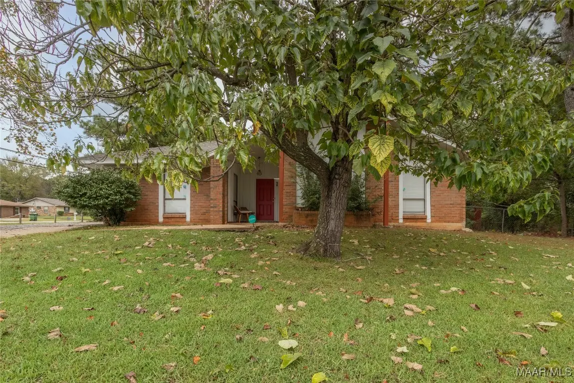 576 Dunbarton Road, Montgomery, AL 36117 - Image #1