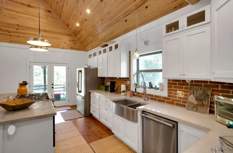 272 Briar Loop Road, Deatsville, AL 36022 - Image #2