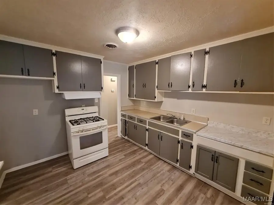 1128 Karen Road, Montgomery, AL 36109 - Image #3