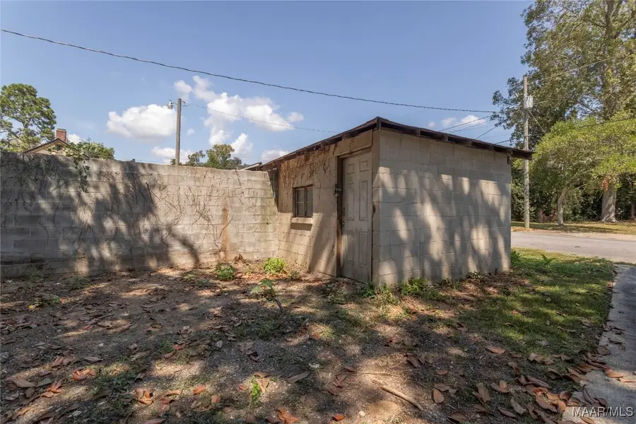 400 S 2nd Avenue S, Clanton, AL 35045 - Image #3