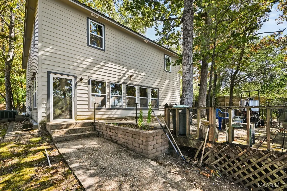 230 Jordan View Drive, Titus, AL 36080 - Image #1