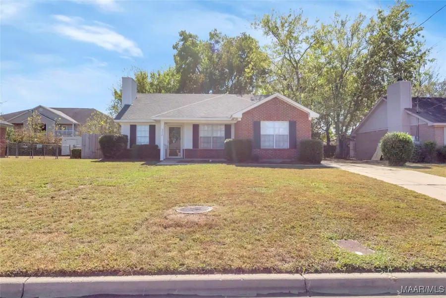 3212 Meadow Walk Lane, Montgomery, AL 36116 - Image #2