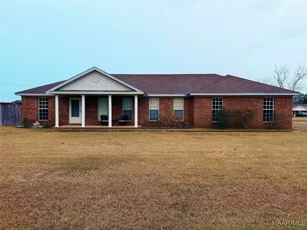 1903 Denny Drive, Deatsville, AL 36022