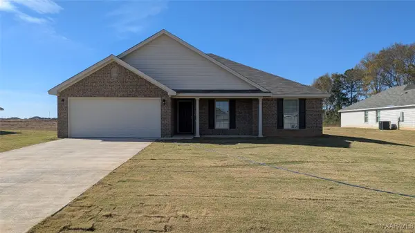 2639 Landing Place Way, Deatsville, AL 36022