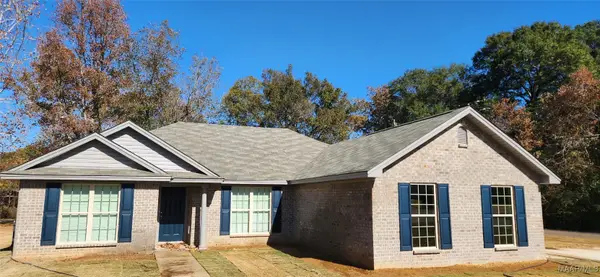 105 Brownstone Loop, Elmore, AL 36025