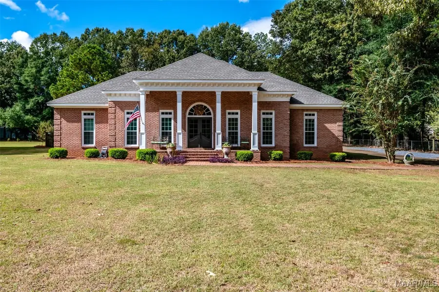 317 Haggerty Circle, Wetumpka, AL 36093 - Image #2