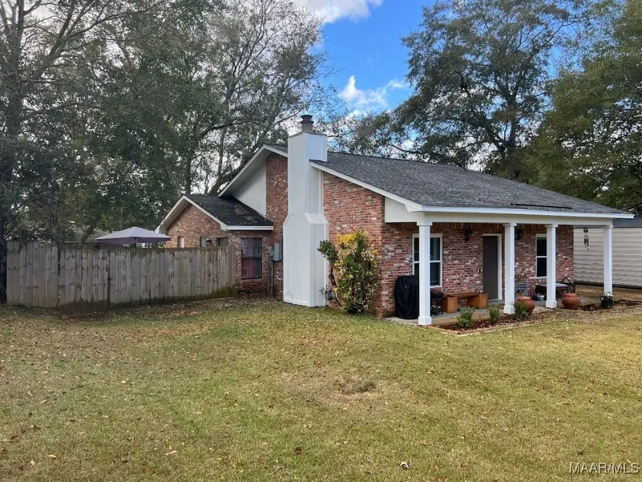 136 Honeysuckle Drive, Millbrook, AL 36054 - Image #3