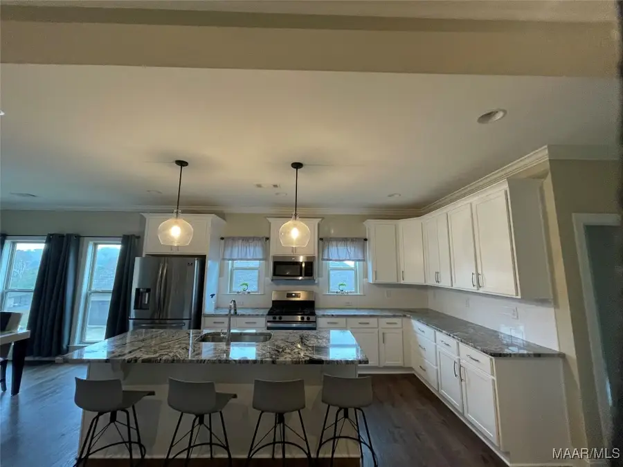 33 Riverhills Drive, Tallassee, AL 36078 - Image #3