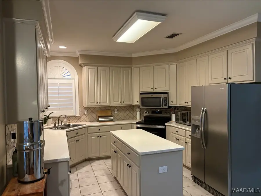 689 Towne Lake Drive, Montgomery, AL 36117 - Image #2