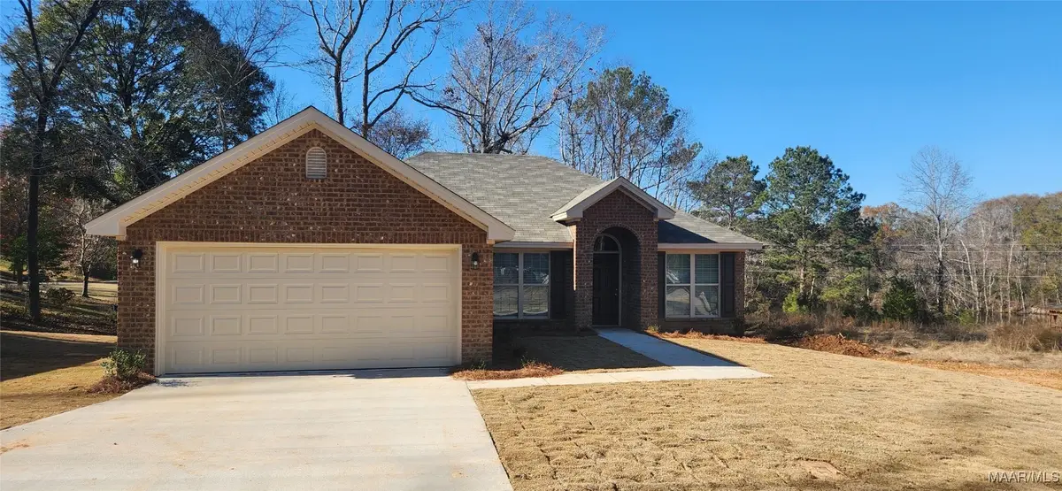 245 Brownstone Loop, Elmore, AL 36022 - Image #1
