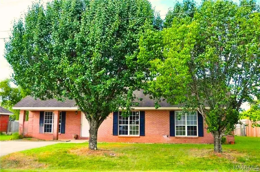 99 Cattail Curve, Millbrook, AL 36054 - Image #2