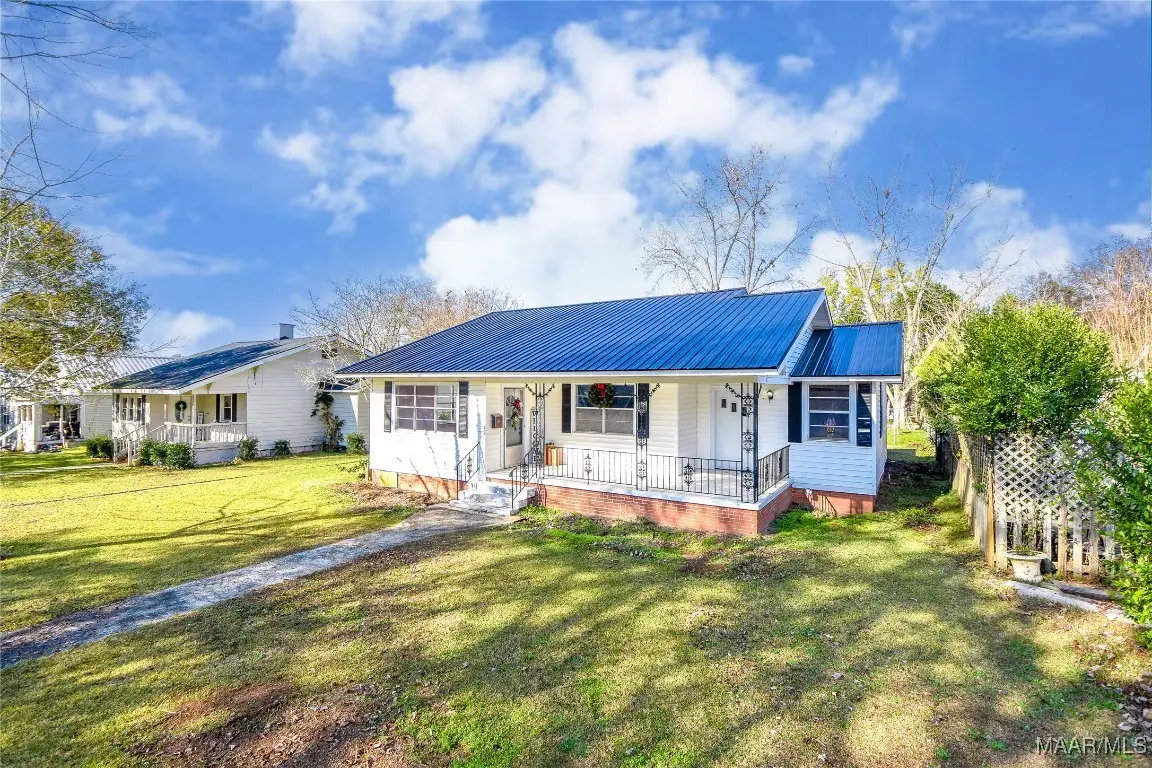 407 Powers Avenue, Tallassee, AL 36078 - Image #1