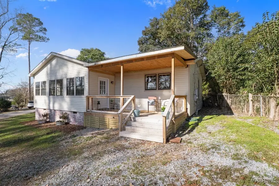 203 Briar Loop Road, Deatsville, AL 36022 - Image #2