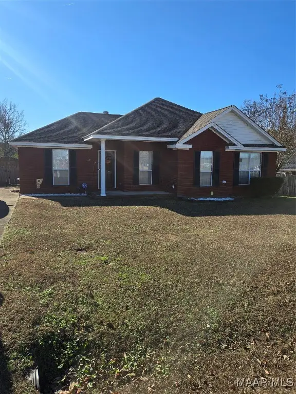 1912 Denny Drive, Deatsville, AL 36022