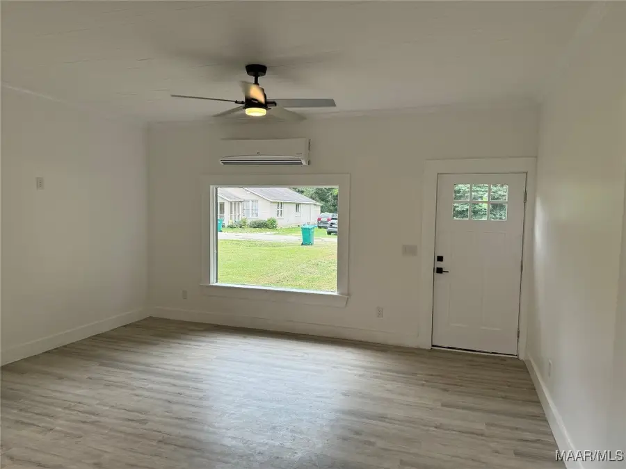 220 N Ashurst Avenue, Tallassee, AL 36078 - Image #2