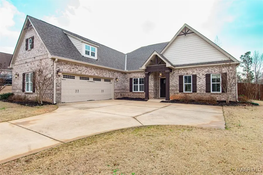 310 Sydney Drive S, Prattville, AL 36066 - Image #2