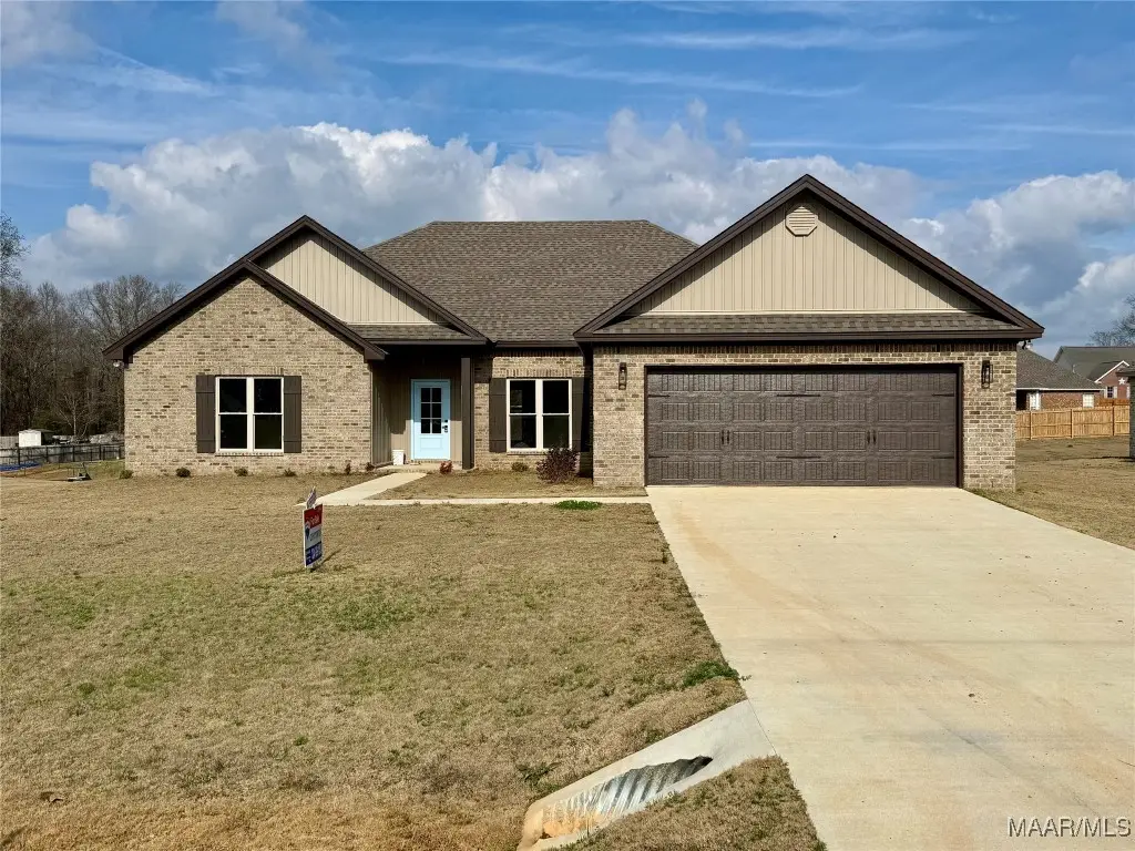 638 Chanlee Drive, Deatsville, AL 36022 - Image #1