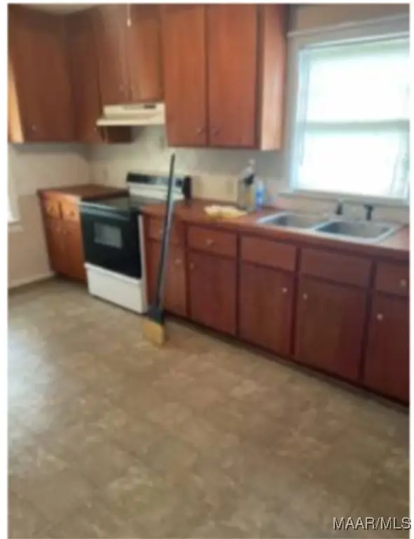 235 Burnett Street, Greenville, AL 36037 - Image #2