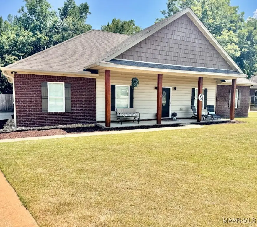 200 Jennifer Lane, Deatsville, AL 36022 - Image #2