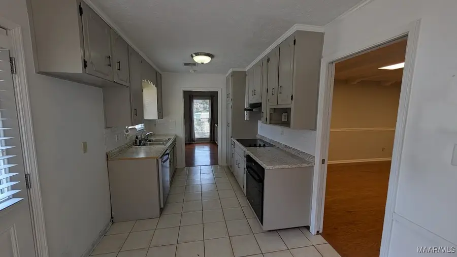 562 Larkin Lane, Montgomery, AL 36109 - Image #3