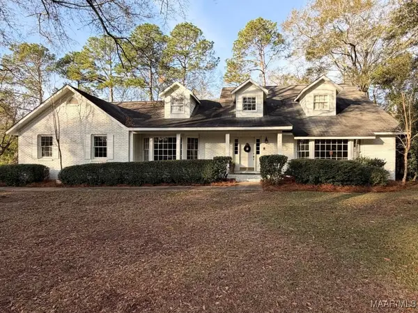 103 Spring Valley Court, Dothan, AL 36303